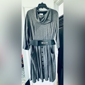 Signature by Robbie Bee Gray Long Sleeve Dress